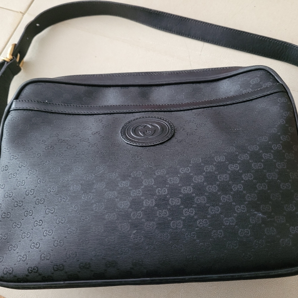 Vintage Gucci bag!